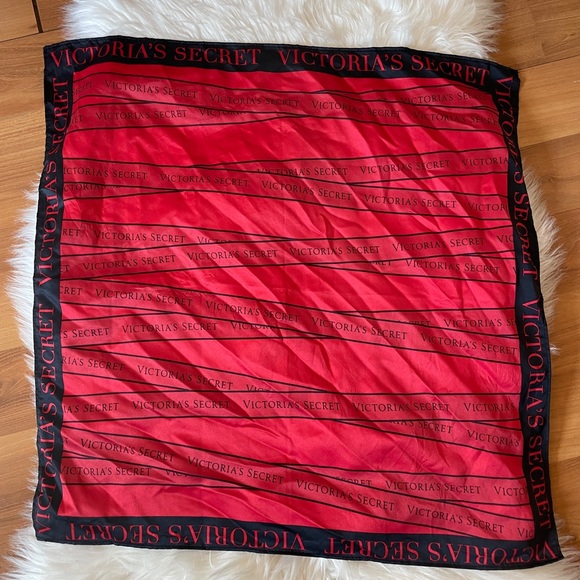 Victoria's Secret Red Signature Scarf Limited Edition - Picture 2 of 8